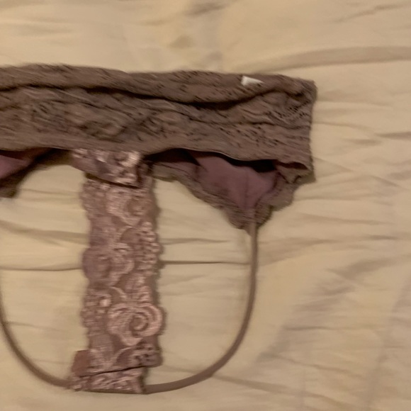 active usa bralette - Picture 2 of 5